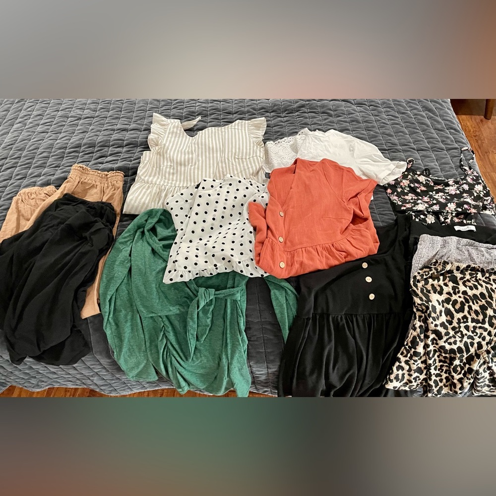 Maternity LOT 15 Pieces small/medium